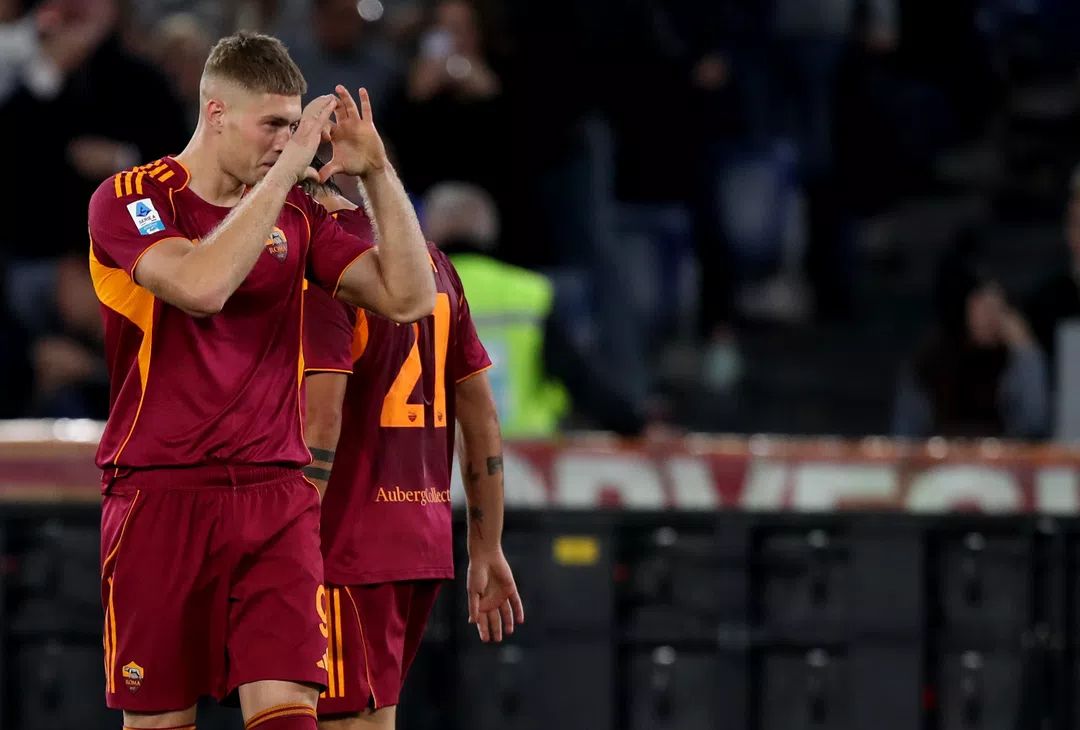 Roma, Dovbyk decisivo contro il Parma: “Gol importante, dedico la vittoria ai tifosi”