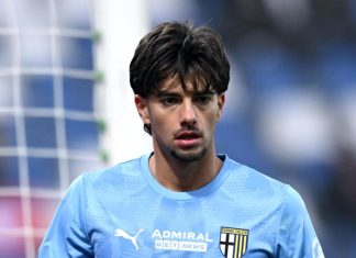 Calciomercato Roma, occhi sul portiere del futuro: Massara segue Corvi del Parma in caso di addio a Svilar